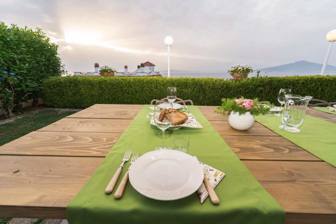 Shanti Home - Restaurant Di Aversano Salvatore Sorrento Ngoại thất bức ảnh